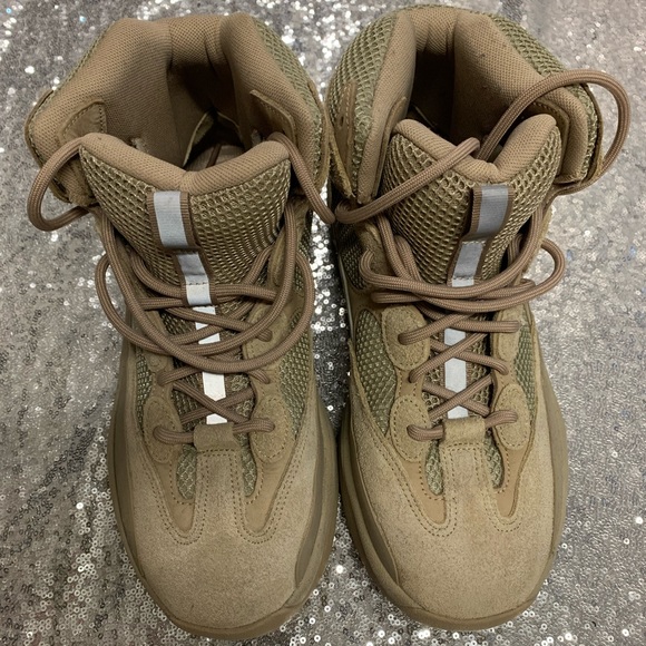 yeezy boots 10.5
